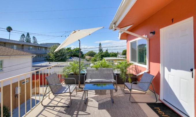 Zaferia Apartment | Perfect Long Beach Condo Steps from the Ocean, Family-Friendly