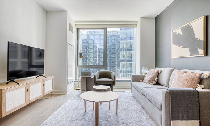 Navy Yard Apartment | Stylish Navy Yard 1BR with Rooftop Pool & Gym