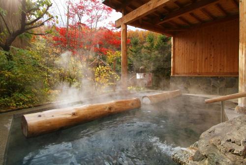Morioka Hotel | Discover Aishinkan: Family-Friendly with Hot Tub Access