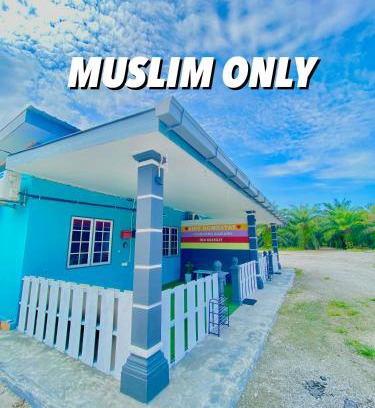 Tanjung Karang House | Experience AISY HOMESTAY with Private Beach & Ocean Views
