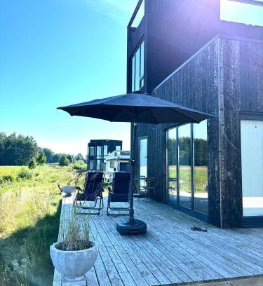 Klaipeda District Municipality House | Pet-Friendly AITVARU TERASOS Apartment with Terrace View