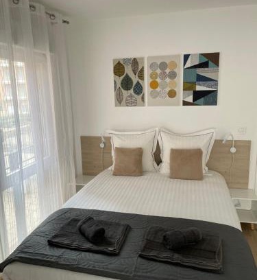 Couronne Urbaine Apartment | Guest Rated: 9.2/10 at Aix Homes "Les Allées Provençales"