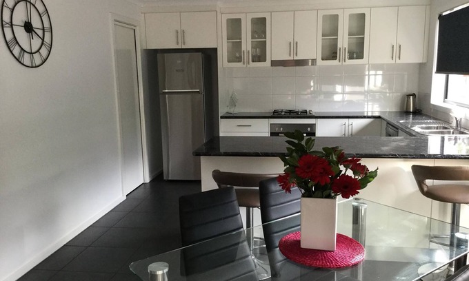 Sale House | Discover AJ's Home: Modern Retreat with Pet-Friendly Perks