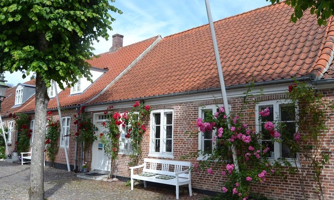 Møgeltønder House | Relax at Ajna: Oceanfront Stay with Spa and Breakfast