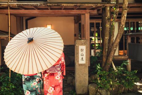 Shuzenji Hotel | Experience AKARI et KAORI: Top-Rated 4-Star Retreat
