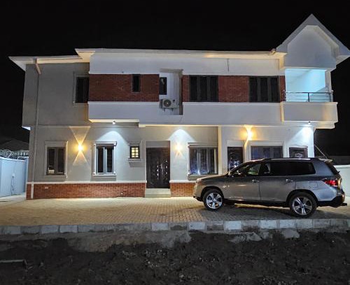 Ibadan House | Akorede Lighthouse