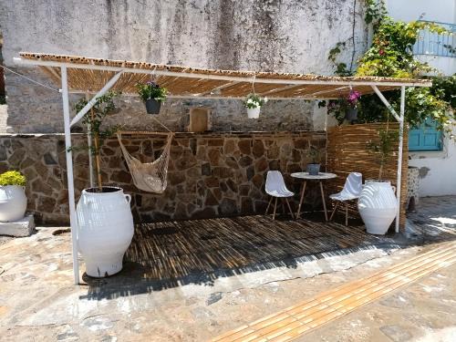 Akoumia Apartment | Family-Friendly Retreat at AkoumiaStudio - Rated 9.6/10