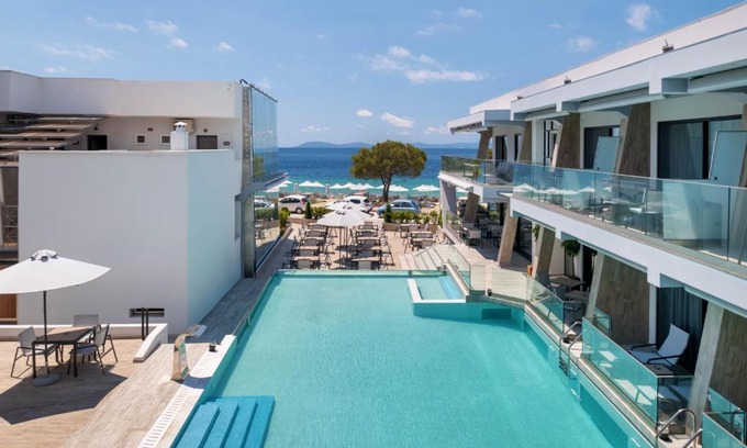 Toroni Hotel | Oceanfront Bliss at Akti Toroni Boutique Hotel - Rated 9/10