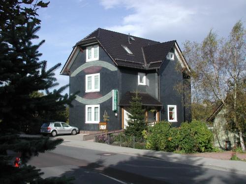 Oberhof House | Aktiv Pension: Guest Rated 8.6 with Family-Friendly Amenities