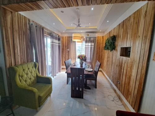 Koforidua House | Akua Agyeiwaa
