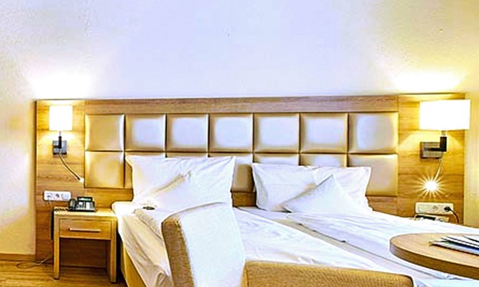 Muggendorf Hotel | Discover AKZENT Hotel Goldner Stern: 4-Star Comfort Awaits