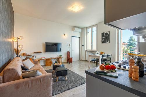 Cardano al Campo Apartment | Guest Rated: 9.3 at Al 33 di Via Roma Apartments