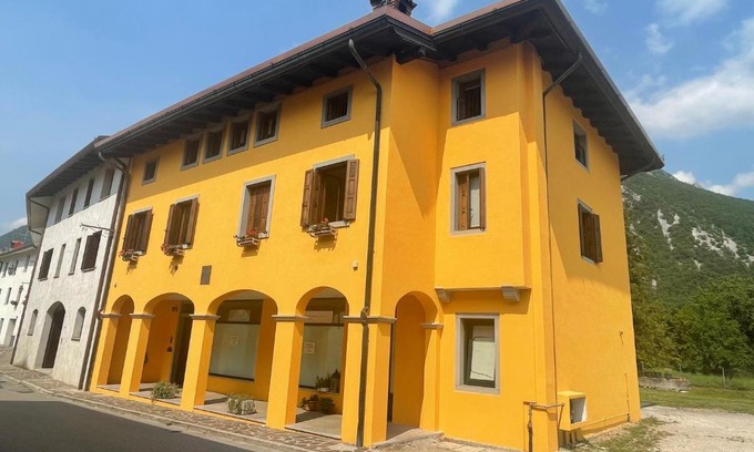 Venzone House | Discover Al Borgo Affittacamere: Family-Friendly Retreat