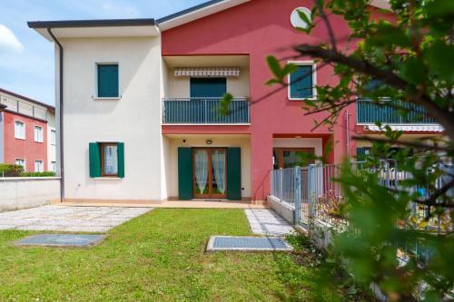 Vidor Apartment | Al Capitello: Family & Pet-Friendly Retreat with 9.3/10 Rating