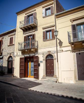 Mistretta Bed & Breakfast | Family-Friendly Al Centro Casa Vacanze for Memorable Stays