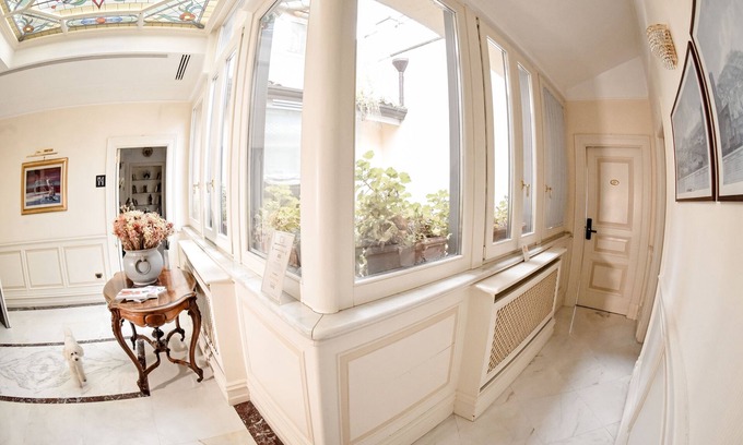 Centro Storico Bed & Breakfast | Stylish Al Centro Home: Guest Rated 9.8 with Restaurant