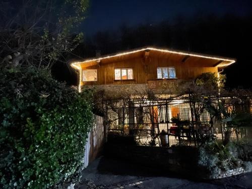 Tavernerio Bed & Breakfast | Discover Al Cervo tra i Laghi: Family-Friendly and Relaxing