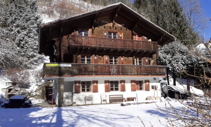 Champery Apartment | AL Champéry (Valais) conf apartment 4-6p, 2nd floor in wooden chalet, winter or summer.
