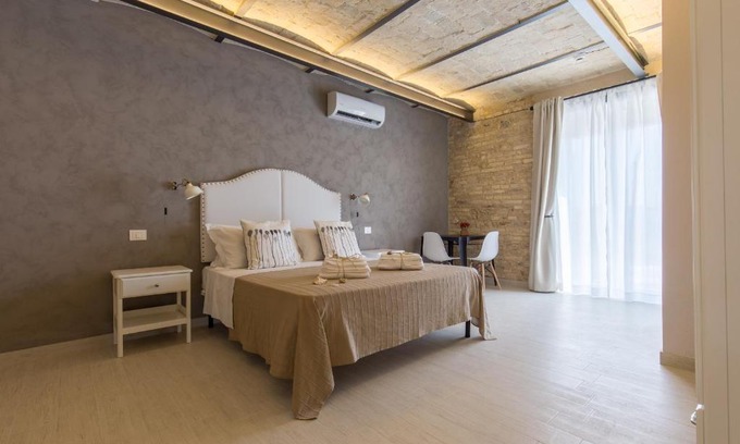 Vasto Bed & Breakfast | Al Faro Bianco B&B: Pet-Friendly Oceanfront Getaway