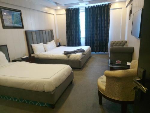 Kohistan Hotel | Discover Al Hafiz Resort: Pet-Friendly Family Getaway