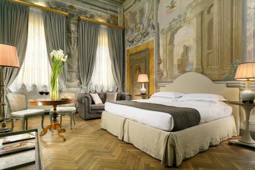 Duomo Hotel | Experience Al Palazzo del Marchese di Camugliano's Charm