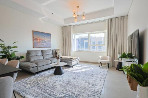 Al Raha Beach Apartment | Al Raha 4-bedroom Suite