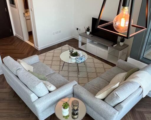 Al Raha Beach Apartment | Al Raha Premium Apartment with Pool & Hot Tub Access