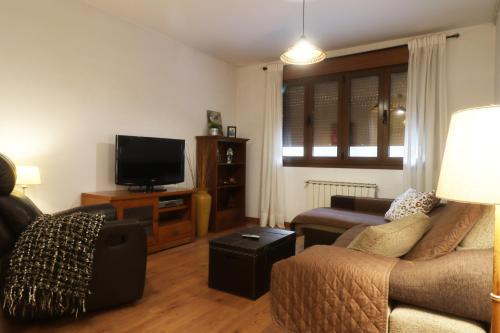 Carrena Apartment | Discover Al Rincon de Emi: Guest Rated 9.3, Pet Friendly Stay