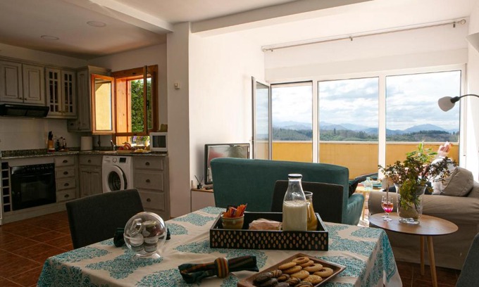 Canales Apartment | Family-Friendly Stay at Al Socayo Apartamento Turistico