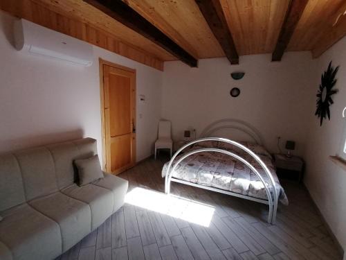 Comacchio Bed & Breakfast | Inviting Al Souvenir: Family-Friendly with Breakfast Included