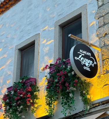 Tokoglu House | Discover Alacati Zeynep Otel with Family-Friendly Amenities