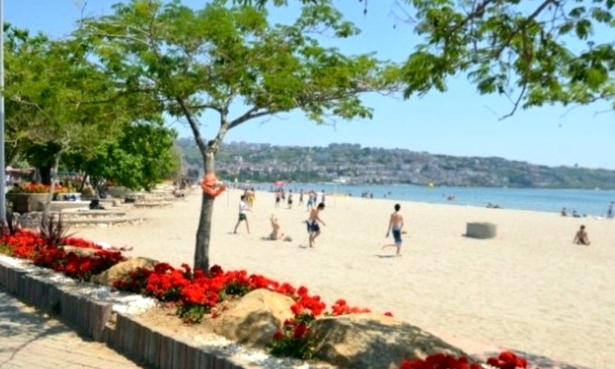 Buyukcekmece Hotel | Kid-Friendly Retreat at AlaDeniz Hotel with Restaurant