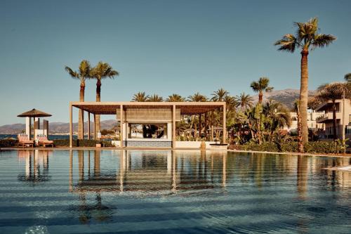 Stalida Hotel | Elegant Alai Crete: Oceanfront Pool, Restaurant & Family-Friendly