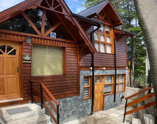 Province of Tierra del Fuego Apartment | Oceanfront Alakalufes Estudio in Ushuaia - Guest Rated 9.9