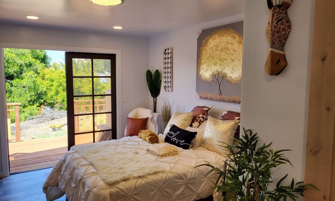 Castro Valley House | Alameda County Country Tiny Home w/Ocean and Mountain Views!