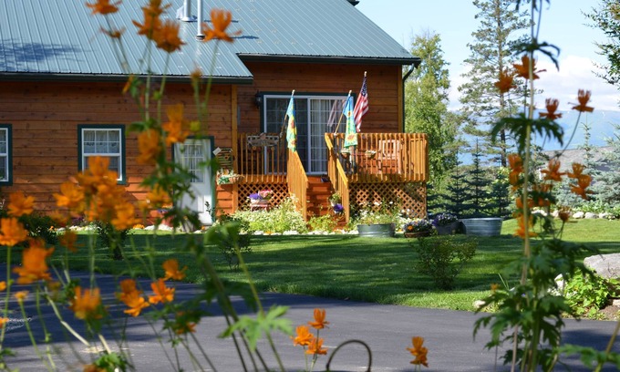 Wasilla Bed & Breakfast | Guest Rated 10/10: Alaska's Lake Lucille B&B Awaits