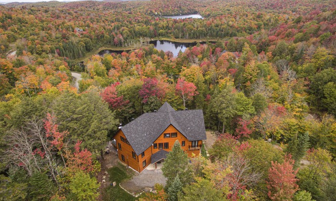 Wentworth-Nord Ski Chalet | Alaskan Chalet-Love Nature