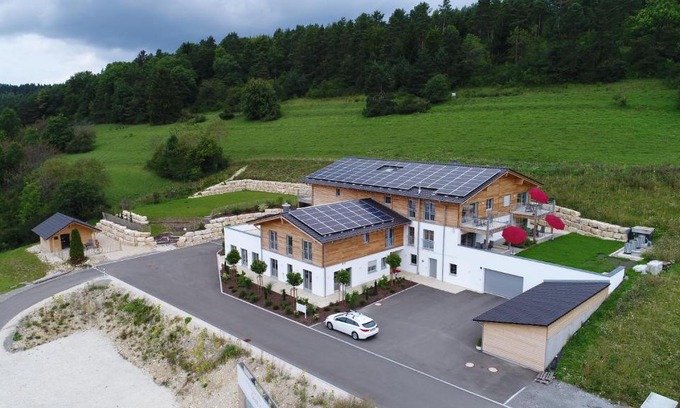 Albstadt Apartment | Elegant Alb-Appartement Wacholderheide: Guest Rated 9/10