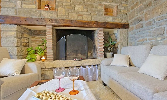 Sveti Bartol Villa | Alba Holiday Residence: Pet-Friendly Family Retreat