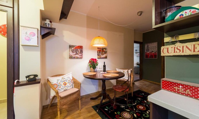 Alba Iulia Apartment | Top-Rated Alba House: Family-Friendly with Breakfast & Kitchen