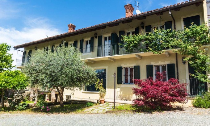 La Morra Apartment | Family-Friendly Getaway at Alba Morus - Rated 9.3/10