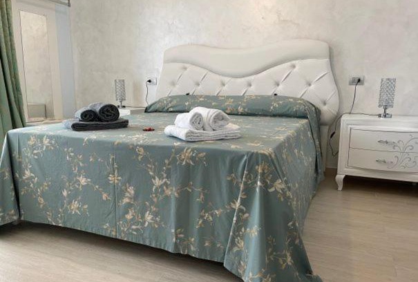Botricello House | Discover Albamaris Guest House: Family-Friendly Retreat