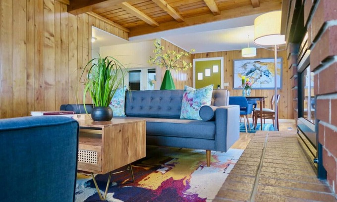 Tri-Cities House | Albany: Modern Home with Firepit, Foosball & Spa Amenities