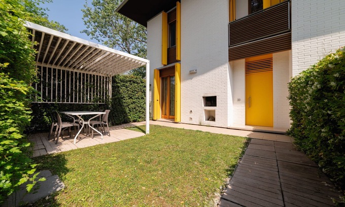 Isola Albarella House | Oceanfront Albarella Maisonette S3M 1 with Pool & Breakfast