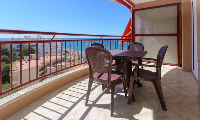 Salou City Centre Apartment | Ocean View Albatros Estudio with Pool & Spa Amenities