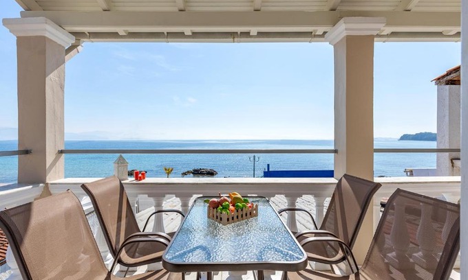 Ipsos Apartment | Family-Friendly Albatross Apartments in Ipsos, Corfu
