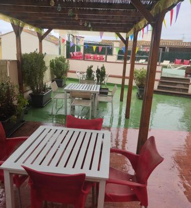 Banyoles House | Discover Alberg SPRINT: Pet Friendly with Pool Access