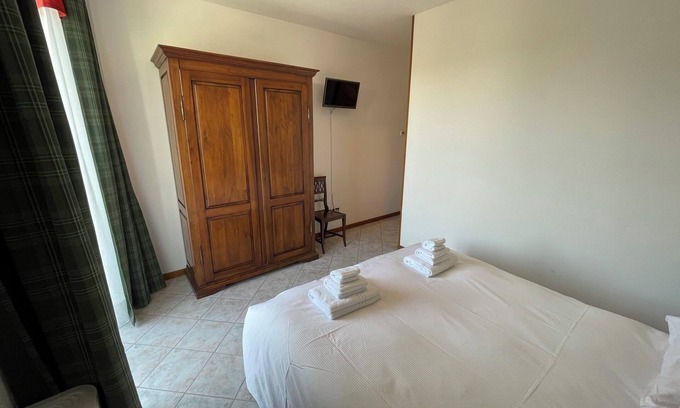 Rossano Veneto House | Albergaria