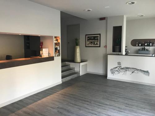 Lodi Hotel | Pet-Friendly Stay at Albergo Anelli with Family Amenities