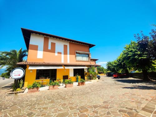 Crociale Hotel | Pet-Friendly Albergo B&B Tenesi with Ocean Views & Pool